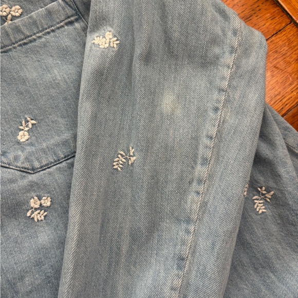 Sezane Tomboy Shirt- Denim Floral Size 40 - Picture 4 of 6